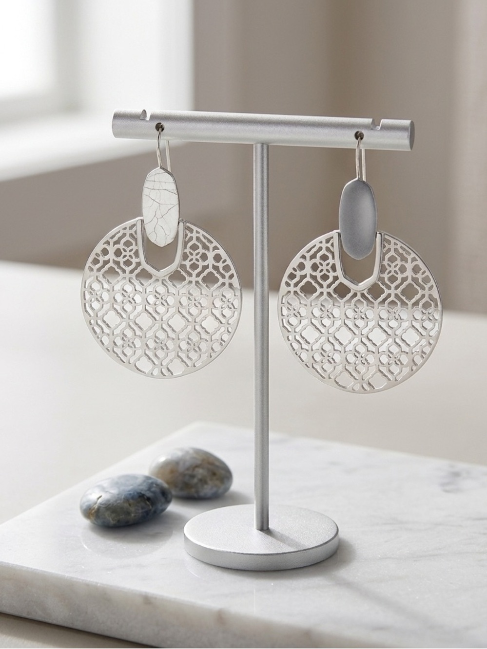 Kendra Scott Diane Silver Filigree Round Drop Earrings 2500